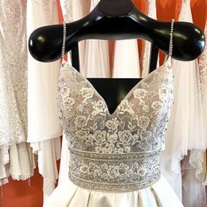 SAYLOR BY SOTTERO MIDGLEY WEDDING DRESS/ SIZE10